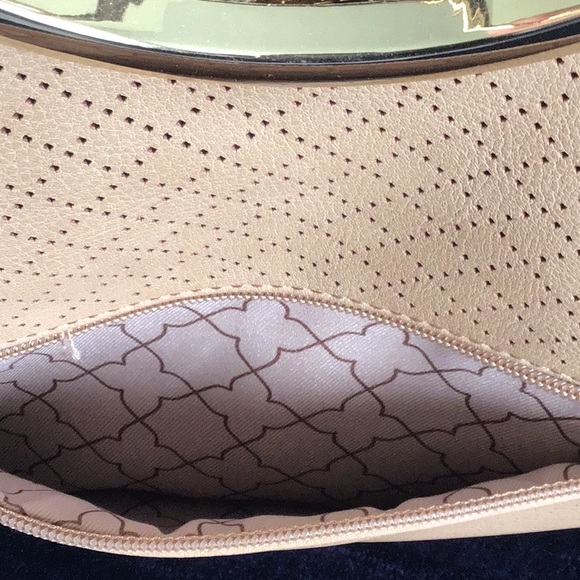 Women’s Kelly & Katie chain cross body handbag 👜 - Picture 2 of 13